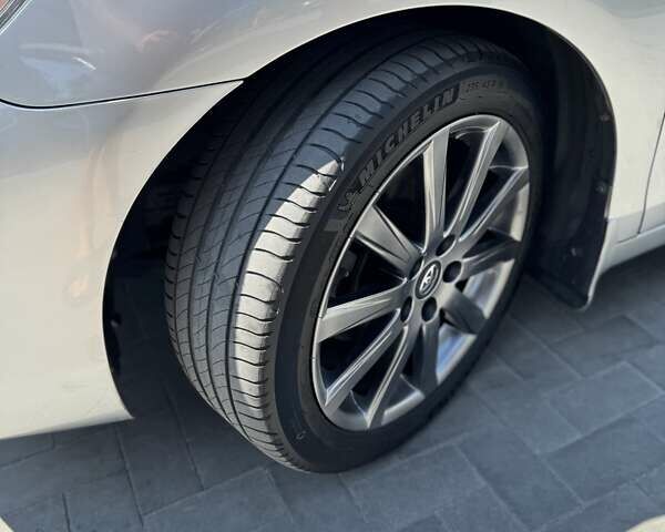 Серый Тойота Камри, объемом двигателя 2.5 л и пробегом 190 тыс. км за 10700 $, фото 4 на Automoto.ua