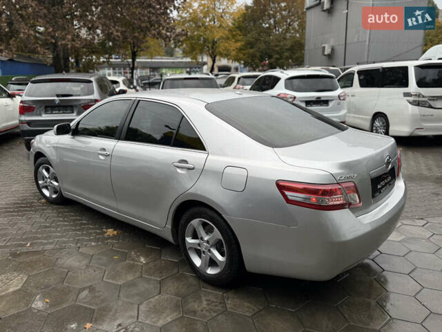 Сірий Тойота Камрі, об'ємом двигуна 2.5 л та пробігом 315 тис. км за 8900 $, фото 30 на Automoto.ua