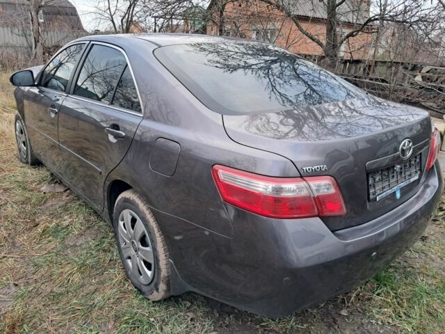 Сірий Тойота Камрі, об'ємом двигуна 2.4 л та пробігом 200 тис. км за 4699 $, фото 13 на Automoto.ua