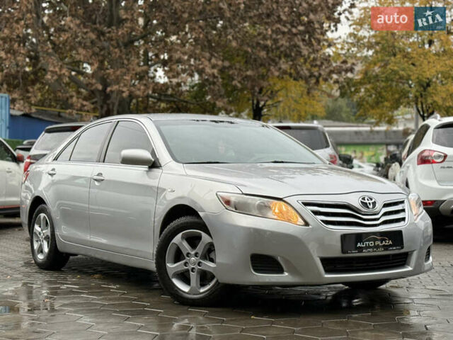 Сірий Тойота Камрі, об'ємом двигуна 2.5 л та пробігом 315 тис. км за 8900 $, фото 15 на Automoto.ua