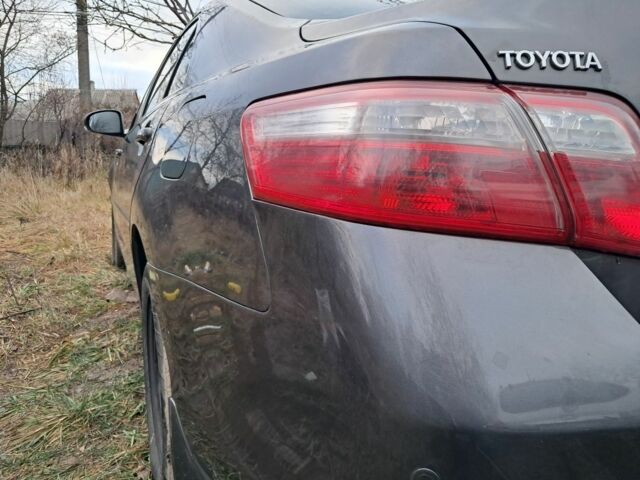 Сірий Тойота Камрі, об'ємом двигуна 2.4 л та пробігом 200 тис. км за 4699 $, фото 18 на Automoto.ua