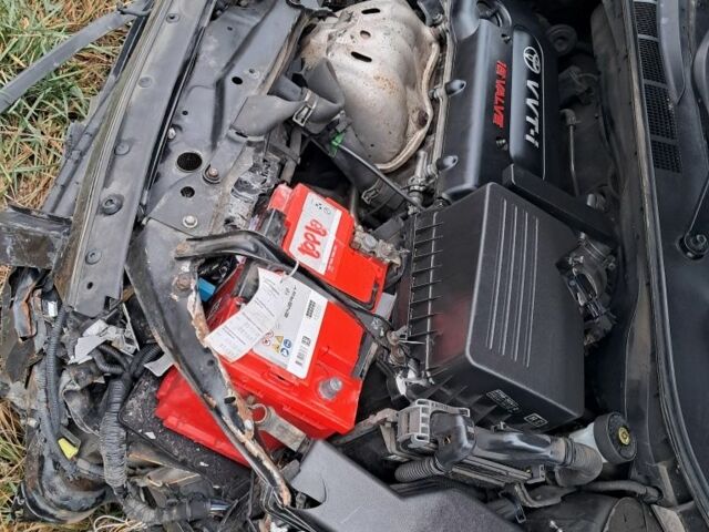 Серый Тойота Камри, объемом двигателя 2.4 л и пробегом 200 тыс. км за 4699 $, фото 5 на Automoto.ua