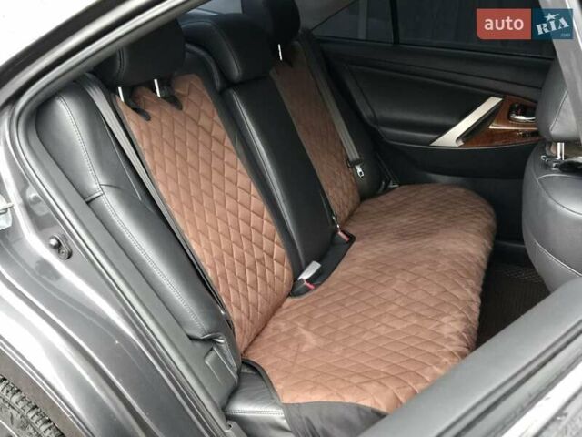 Серый Тойота Камри, объемом двигателя 3.5 л и пробегом 157 тыс. км за 15900 $, фото 14 на Automoto.ua