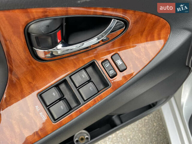 Тойота Камри 2011 в Киеве на Automoto.ua Серый Тойота Камри, объемом двигателя 2.4 л и пробегом 191 тыс. км за 10800 $, фото 28 на Automoto.ua