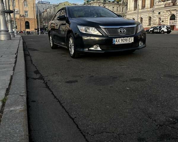 Серый Тойота Камри, объемом двигателя 2.49 л и пробегом 155 тыс. км за 12500 $, фото 5 на Automoto.ua