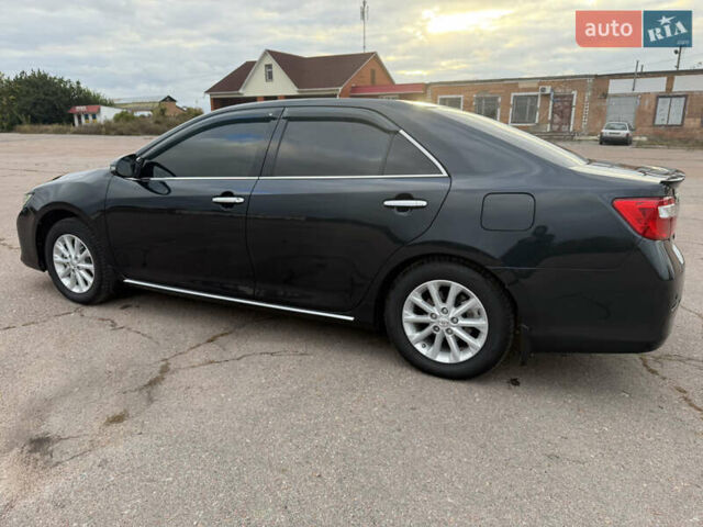 Серый Тойота Камри, объемом двигателя 2.49 л и пробегом 210 тыс. км за 15200 $, фото 7 на Automoto.ua