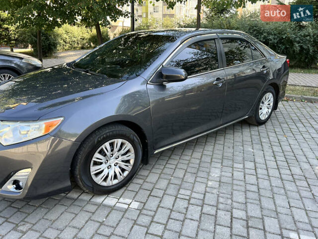 Сірий Тойота Камрі, об'ємом двигуна 2.5 л та пробігом 264 тис. км за 11500 $, фото 10 на Automoto.ua