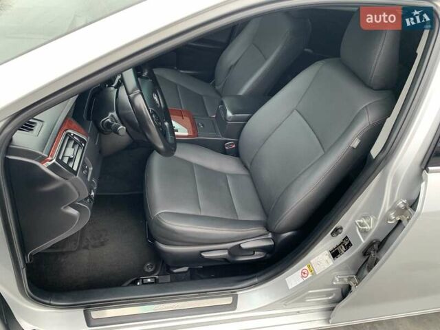 Серый Тойота Камри, объемом двигателя 2.49 л и пробегом 196 тыс. км за 12300 $, фото 71 на Automoto.ua