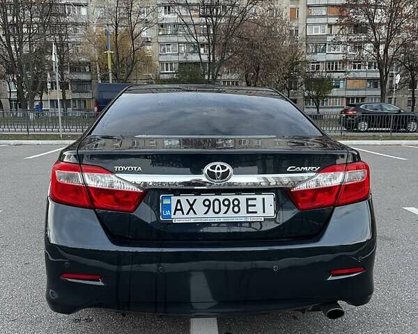 Серый Тойота Камри, объемом двигателя 2.49 л и пробегом 155 тыс. км за 12500 $, фото 14 на Automoto.ua