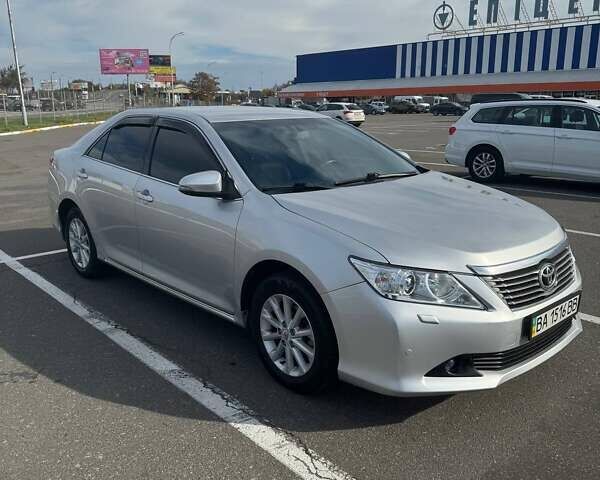 Тойота Камри 2011 в Одессе на Automoto.ua Серый Тойота Камри, объемом двигателя 2.5 л и пробегом 250 тыс. км за 12800 $, фото 3 на Automoto.ua