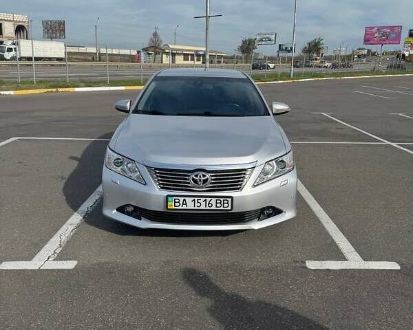 Тойота Камри 2011 в Одессе на Automoto.ua Серый Тойота Камри, объемом двигателя 2.5 л и пробегом 250 тыс. км за 12800 $, фото 1 на Automoto.ua