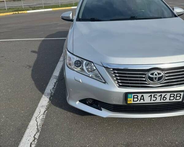 Тойота Камри 2011 в Одессе на Automoto.ua Серый Тойота Камри, объемом двигателя 2.5 л и пробегом 250 тыс. км за 12800 $, фото 2 на Automoto.ua