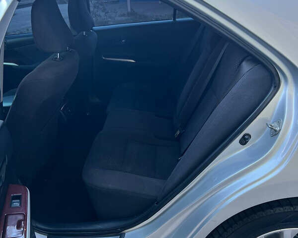 Сірий Тойота Камрі, об'ємом двигуна 2.5 л та пробігом 291 тис. км за 9999 $, фото 15 на Automoto.ua