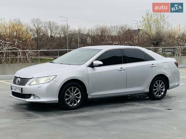 Серый Тойота Камри, объемом двигателя 2.49 л и пробегом 196 тыс. км за 12300 $, фото 37 на Automoto.ua