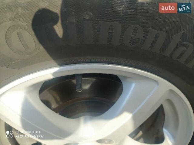 Серый Тойота Камри, объемом двигателя 2.49 л и пробегом 198 тыс. км за 11950 $, фото 19 на Automoto.ua