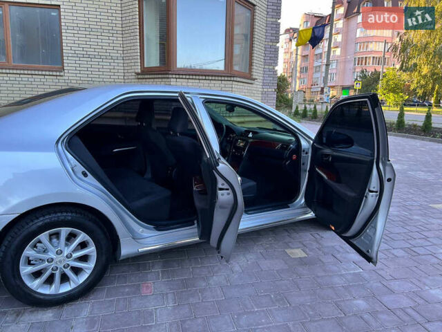 Сірий Тойота Камрі, об'ємом двигуна 2.5 л та пробігом 291 тис. км за 9999 $, фото 25 на Automoto.ua