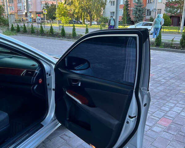 Сірий Тойота Камрі, об'ємом двигуна 2.5 л та пробігом 291 тис. км за 9999 $, фото 26 на Automoto.ua