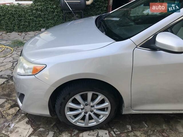 Серый Тойота Камри, объемом двигателя 2.5 л и пробегом 250 тыс. км за 10000 $, фото 4 на Automoto.ua