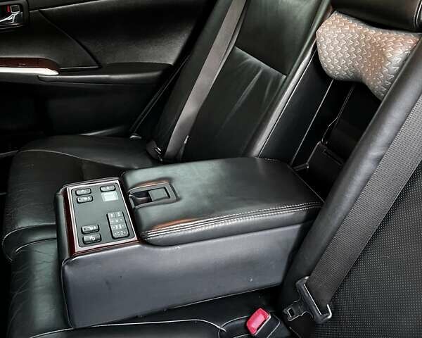 Серый Тойота Камри, объемом двигателя 2.49 л и пробегом 155 тыс. км за 12500 $, фото 31 на Automoto.ua