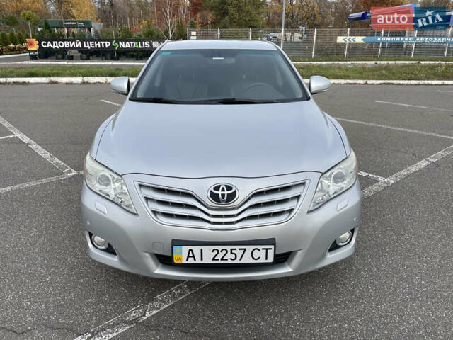 Тойота Камри 2011 в Киеве на Automoto.ua Серый Тойота Камри, объемом двигателя 2.4 л и пробегом 191 тыс. км за 10800 $, фото 1 на Automoto.ua