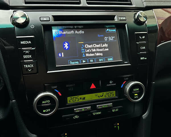 Тойота Камри 2011 в Сумах на Automoto.ua Серый Тойота Камри, объемом двигателя 2.49 л и пробегом 251 тыс. км за 13500 $, фото 14 на Automoto.ua