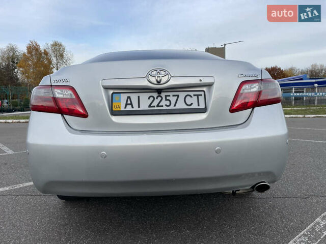 Тойота Камри 2011 в Киеве на Automoto.ua Серый Тойота Камри, объемом двигателя 2.4 л и пробегом 191 тыс. км за 10800 $, фото 6 на Automoto.ua