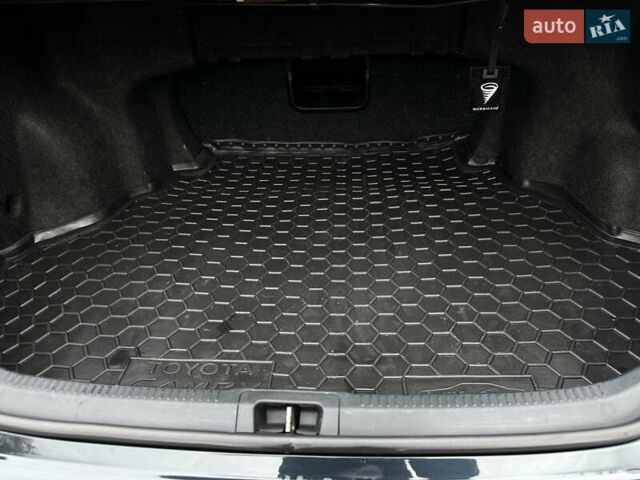 Тойота Камри 2011 в Сумах на Automoto.ua Серый Тойота Камри, объемом двигателя 2.49 л и пробегом 251 тыс. км за 13500 $, фото 19 на Automoto.ua