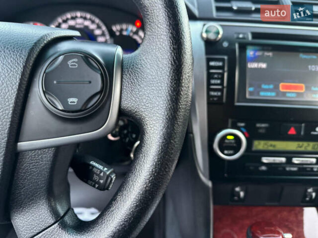 Серый Тойота Камри, объемом двигателя 2.5 л и пробегом 145 тыс. км за 13400 $, фото 39 на Automoto.ua
