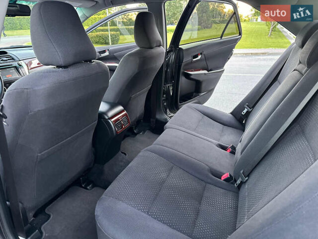 Серый Тойота Камри, объемом двигателя 2.5 л и пробегом 145 тыс. км за 13400 $, фото 26 на Automoto.ua