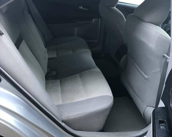 Серый Тойота Камри, объемом двигателя 2.5 л и пробегом 250 тыс. км за 10000 $, фото 22 на Automoto.ua