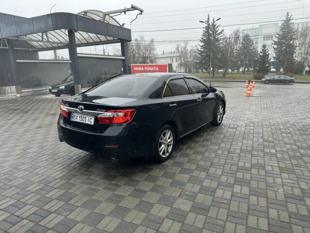 Серый Тойота Камри, объемом двигателя 2.5 л и пробегом 240 тыс. км за 10999 $, фото 4 на Automoto.ua