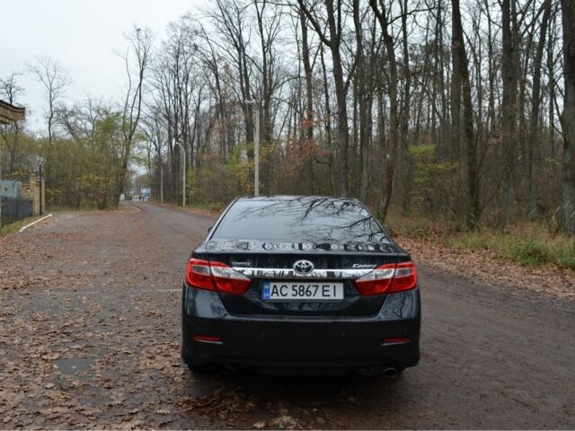 Серый Тойота Камри, объемом двигателя 2.5 л и пробегом 232 тыс. км за 12950 $, фото 5 на Automoto.ua