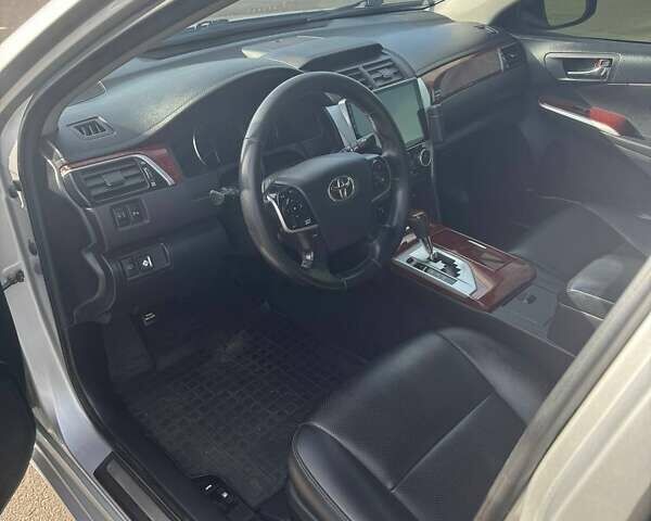 Тойота Камри 2011 в Одессе на Automoto.ua Серый Тойота Камри, объемом двигателя 2.5 л и пробегом 250 тыс. км за 12800 $, фото 10 на Automoto.ua