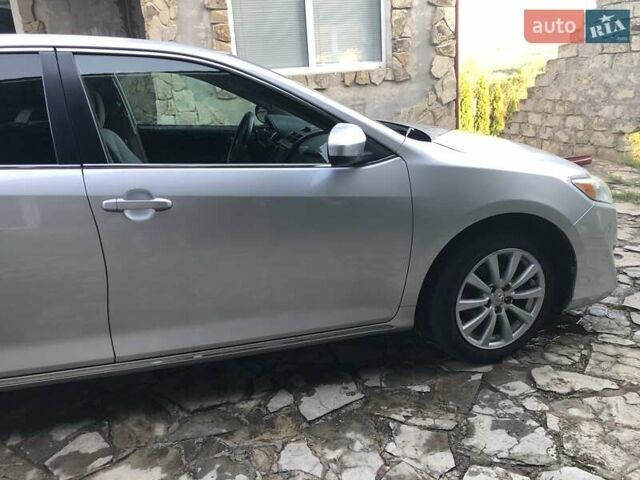 Серый Тойота Камри, объемом двигателя 2.5 л и пробегом 250 тыс. км за 10000 $, фото 10 на Automoto.ua