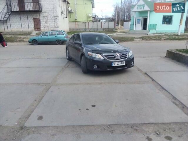 Сірий Тойота Камрі, об'ємом двигуна 2.5 л та пробігом 214 тис. км за 8900 $, фото 2 на Automoto.ua