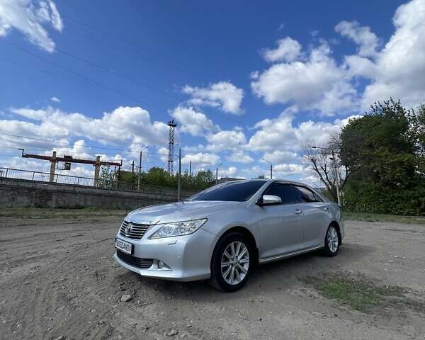 Серый Тойота Камри, объемом двигателя 2.5 л и пробегом 254 тыс. км за 13200 $, фото 8 на Automoto.ua