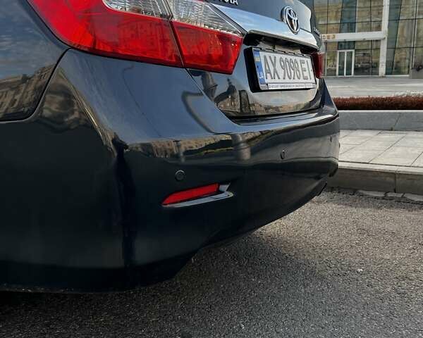 Серый Тойота Камри, объемом двигателя 2.49 л и пробегом 155 тыс. км за 12500 $, фото 7 на Automoto.ua