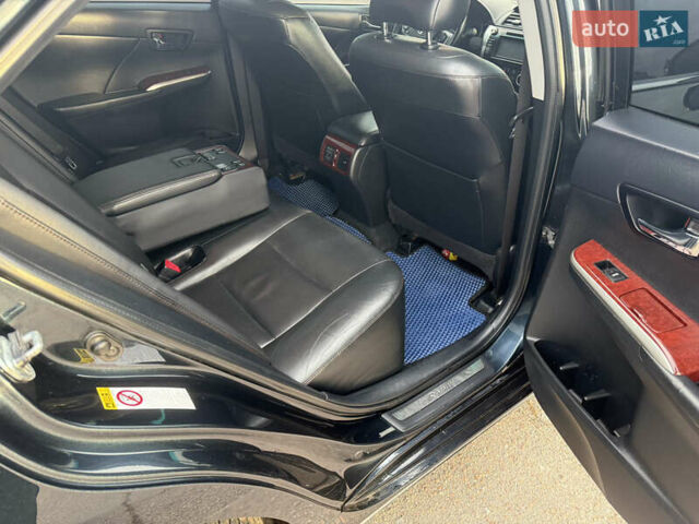 Серый Тойота Камри, объемом двигателя 2.49 л и пробегом 210 тыс. км за 15200 $, фото 16 на Automoto.ua