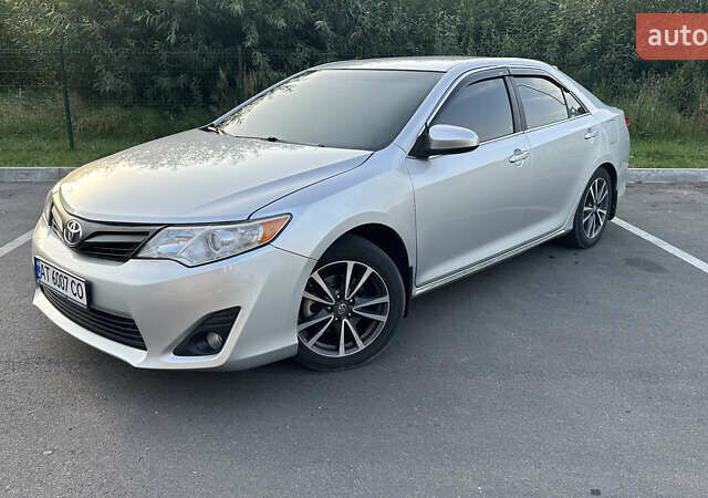 Серый Тойота Камри, объемом двигателя 2.5 л и пробегом 255 тыс. км за 12000 $, фото 7 на Automoto.ua