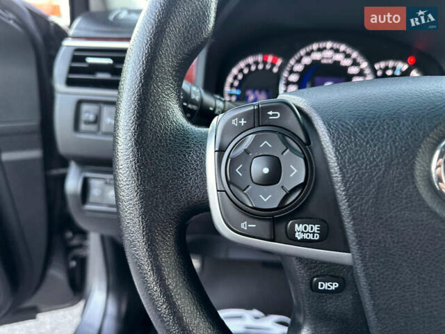 Серый Тойота Камри, объемом двигателя 2.5 л и пробегом 145 тыс. км за 13400 $, фото 40 на Automoto.ua