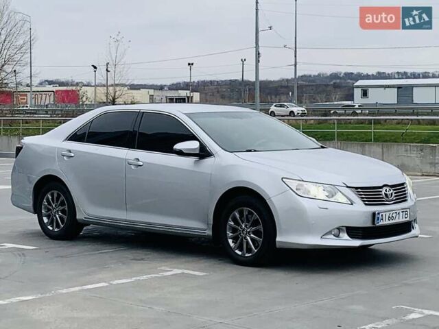 Серый Тойота Камри, объемом двигателя 2.49 л и пробегом 196 тыс. км за 12300 $, фото 38 на Automoto.ua