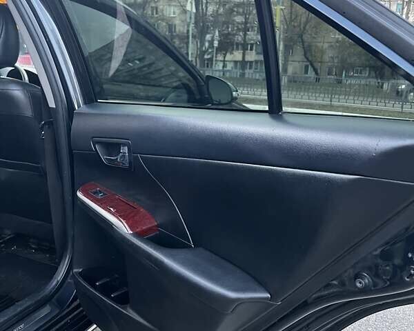 Серый Тойота Камри, объемом двигателя 2.49 л и пробегом 155 тыс. км за 12500 $, фото 29 на Automoto.ua