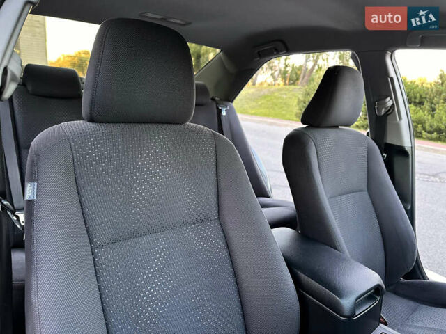 Серый Тойота Камри, объемом двигателя 2.5 л и пробегом 145 тыс. км за 13400 $, фото 35 на Automoto.ua