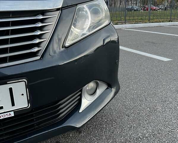 Серый Тойота Камри, объемом двигателя 2.49 л и пробегом 155 тыс. км за 12500 $, фото 13 на Automoto.ua