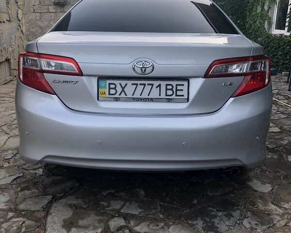 Серый Тойота Камри, объемом двигателя 2.5 л и пробегом 250 тыс. км за 10000 $, фото 8 на Automoto.ua