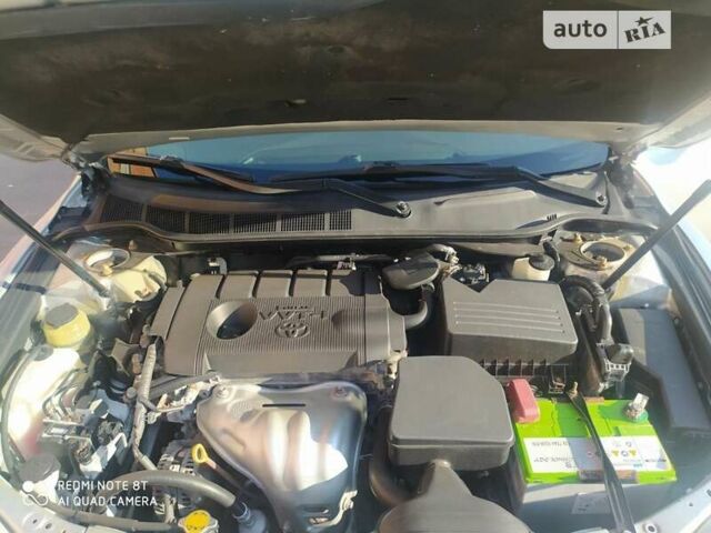 Серый Тойота Камри, объемом двигателя 2.49 л и пробегом 198 тыс. км за 11950 $, фото 14 на Automoto.ua