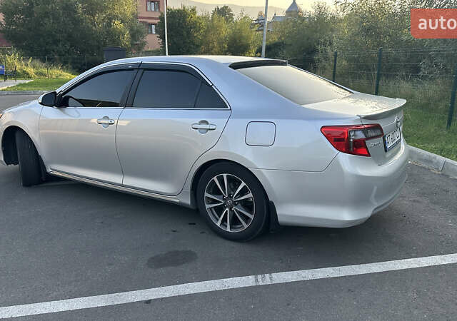 Серый Тойота Камри, объемом двигателя 2.5 л и пробегом 255 тыс. км за 12000 $, фото 8 на Automoto.ua