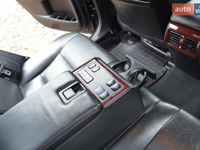 Серый Тойота Камри, объемом двигателя 2.5 л и пробегом 232 тыс. км за 11900 $, фото 9 на Automoto.ua