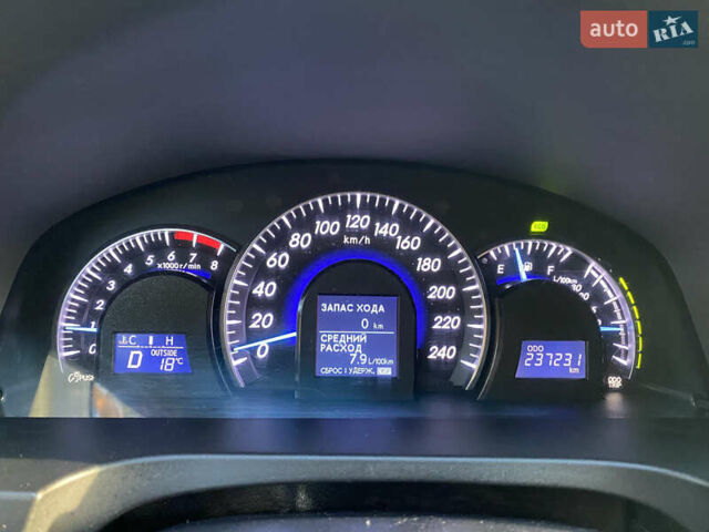 Серый Тойота Камри, объемом двигателя 2.49 л и пробегом 238 тыс. км за 11500 $, фото 15 на Automoto.ua