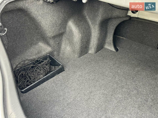 Тойота Камри 2011 в Киеве на Automoto.ua Серый Тойота Камри, объемом двигателя 2.4 л и пробегом 191 тыс. км за 10800 $, фото 38 на Automoto.ua